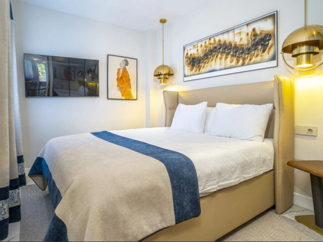 Beautifully Renovated Ground-Floor Apartment Near Puerto Banús