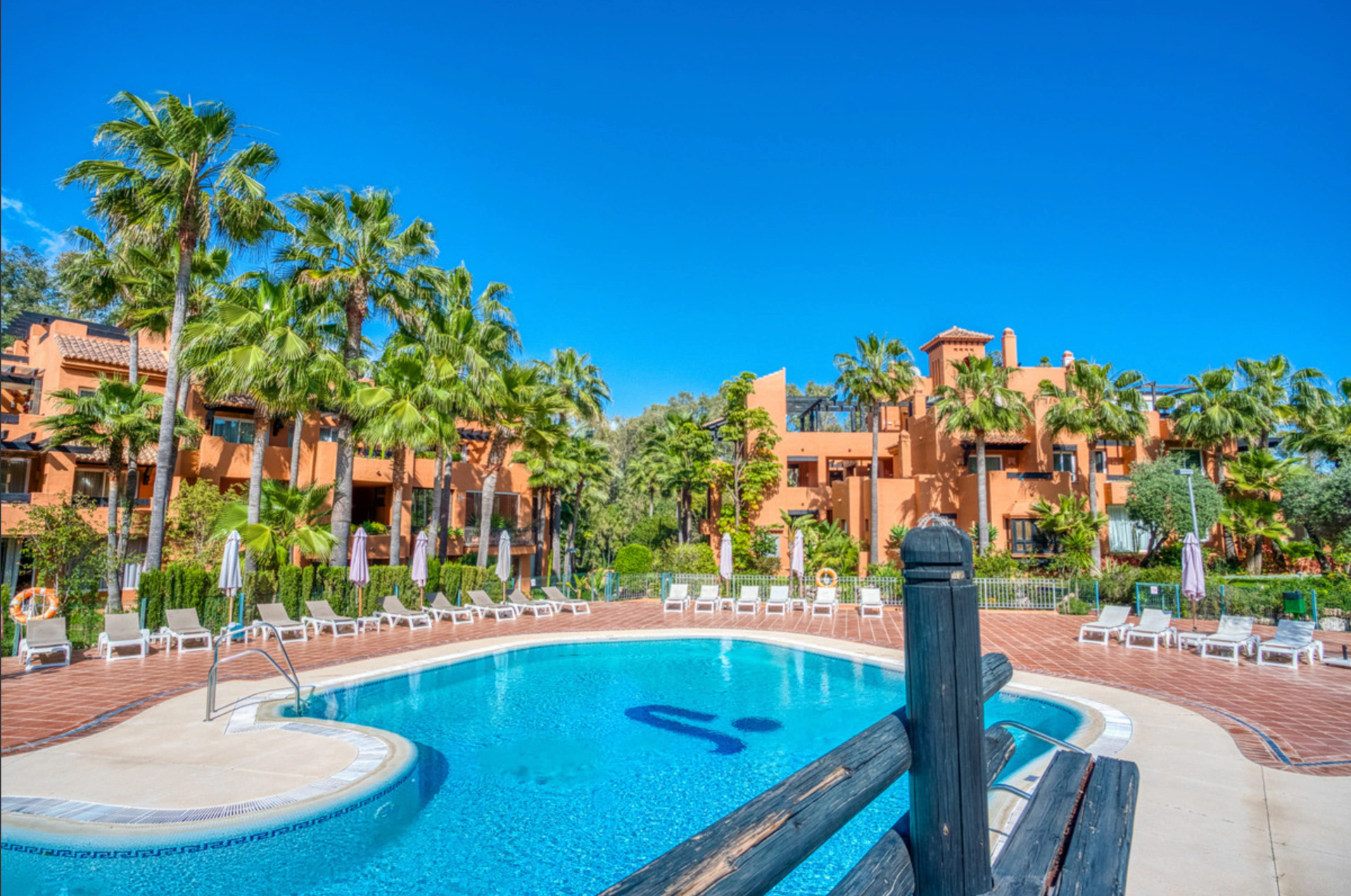 Ground Floor Apartment for sale in Nueva Andalucia, Marbella