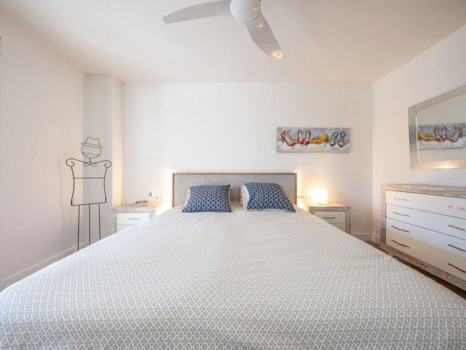 Stylish Renovated Apartment in Lorcrimar, Nueva Andalucía