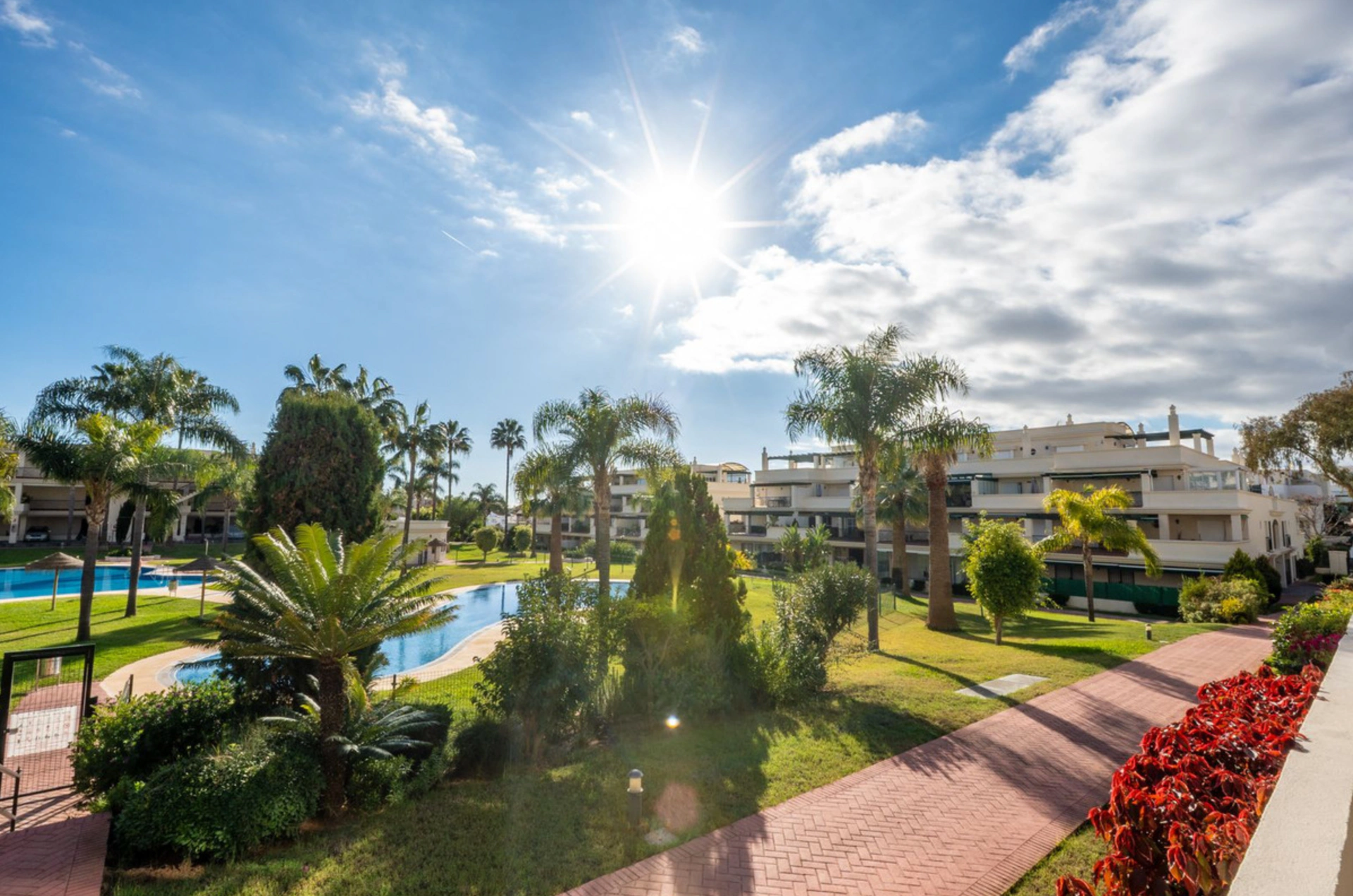 Ground Floor Apartment for sale in Nueva Andalucia, Marbella