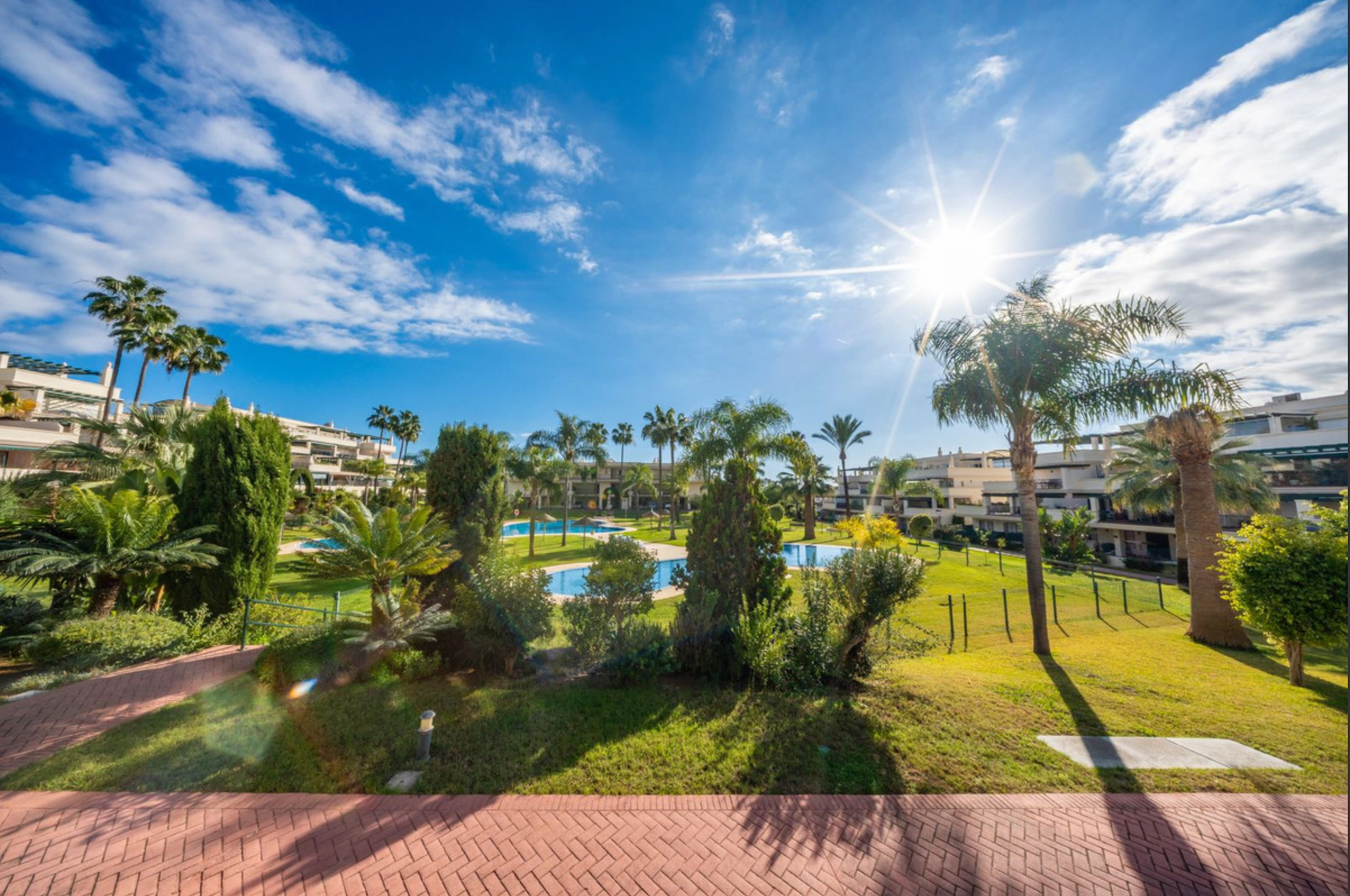 Ground Floor Apartment for sale in Nueva Andalucia, Marbella