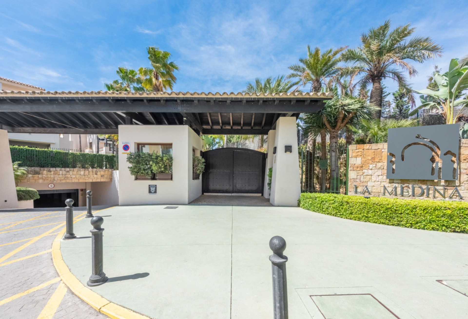 Ground Floor Apartment for sale in Nueva Andalucia, Marbella