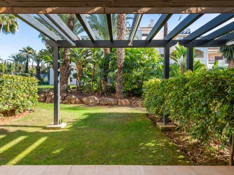 Attractive Apartment in La Medina de Banús, Nueva Andalucía
