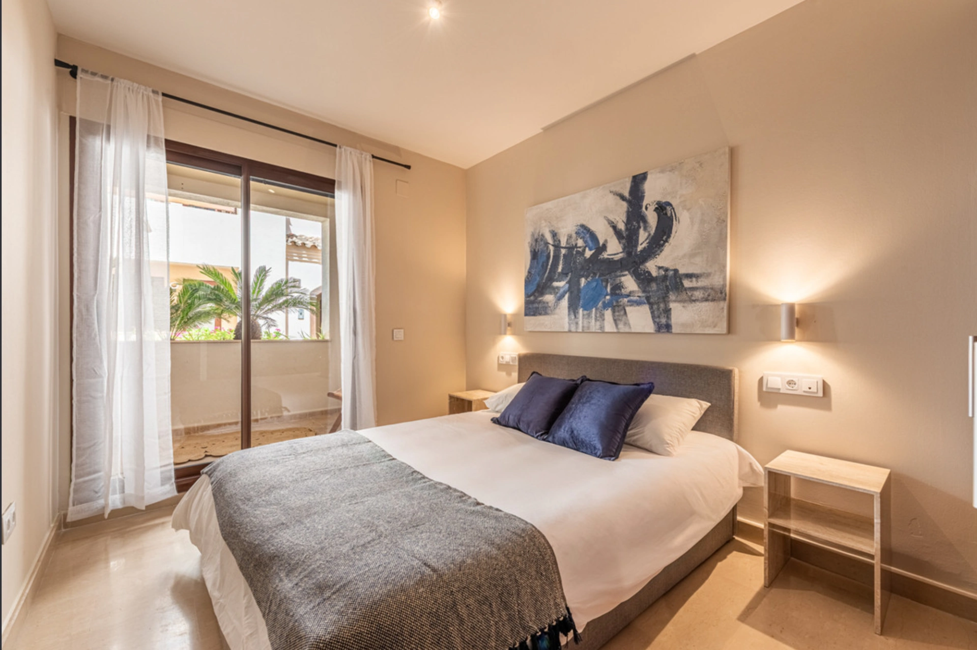 Ground Floor Apartment for sale in Nueva Andalucia, Marbella