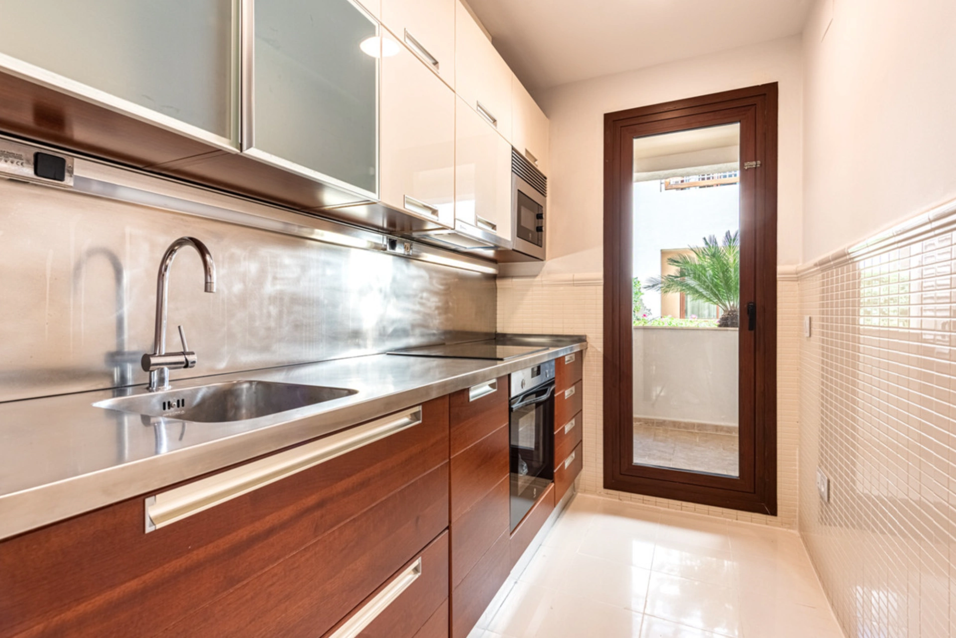 Ground Floor Apartment for sale in Nueva Andalucia, Marbella