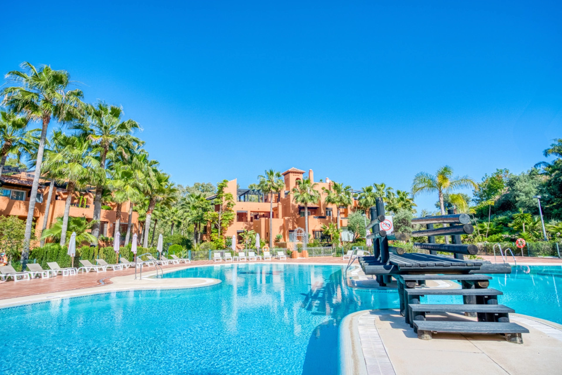 Ground Floor Apartment for sale in Nueva Andalucia, Marbella
