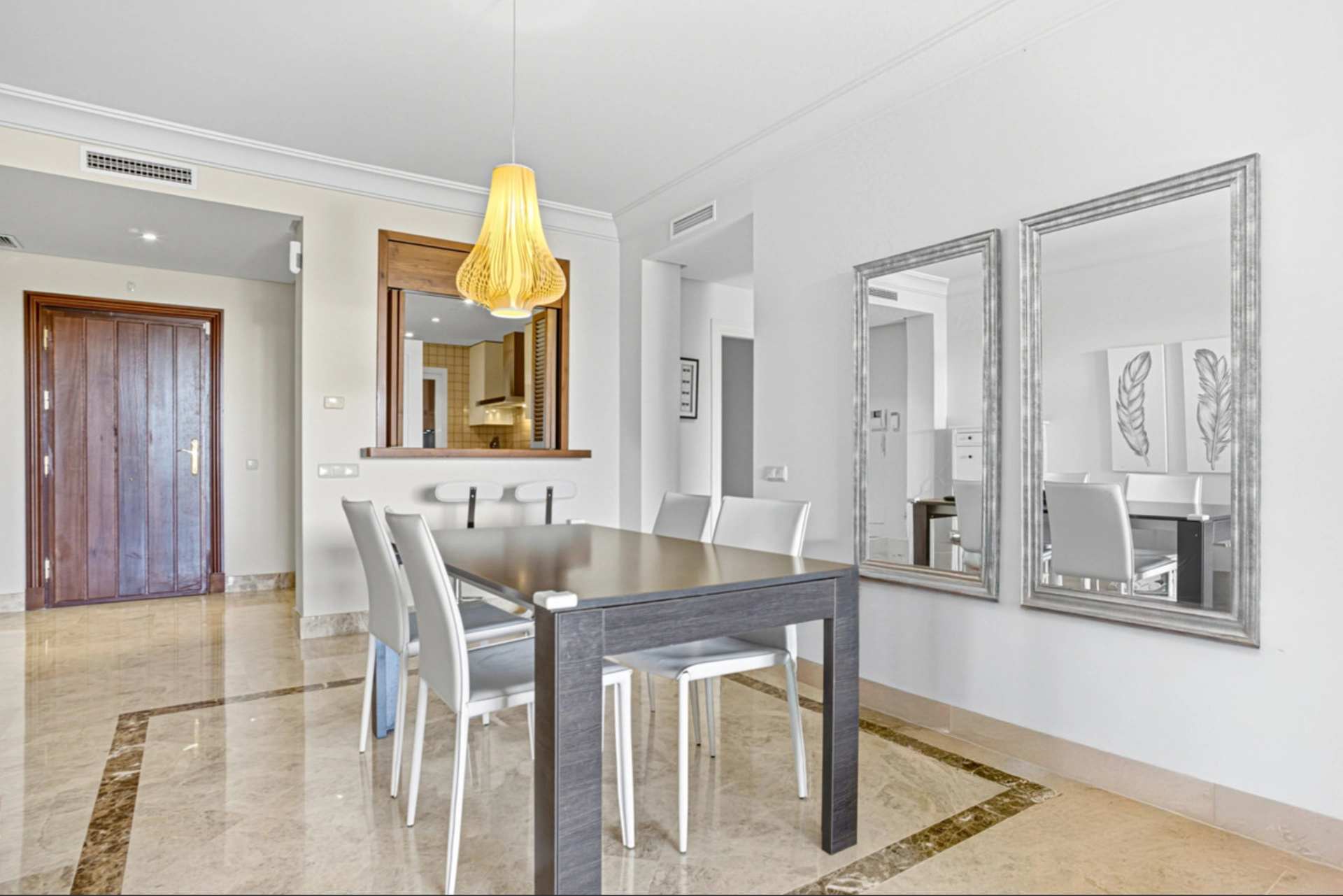 Ground Floor Apartment for sale in Nueva Andalucia, Marbella