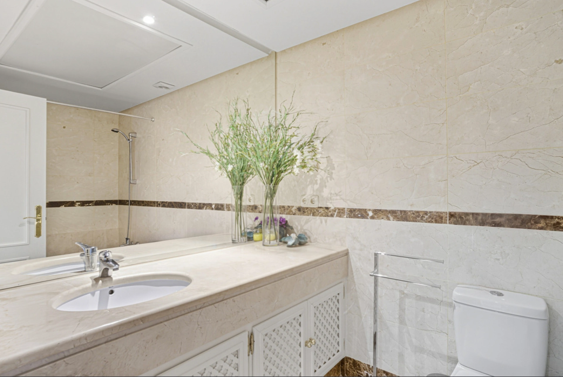 Ground Floor Apartment for sale in Nueva Andalucia, Marbella