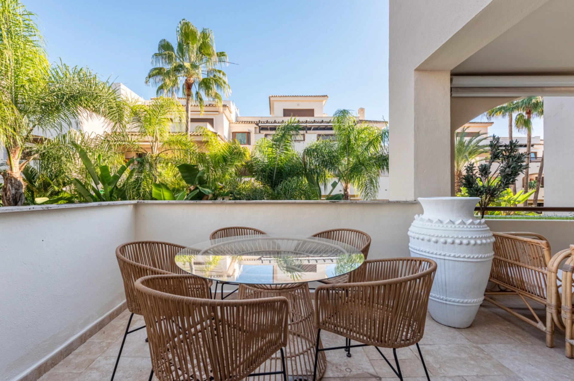 Apartment for sale in Nueva Andalucia, Marbella