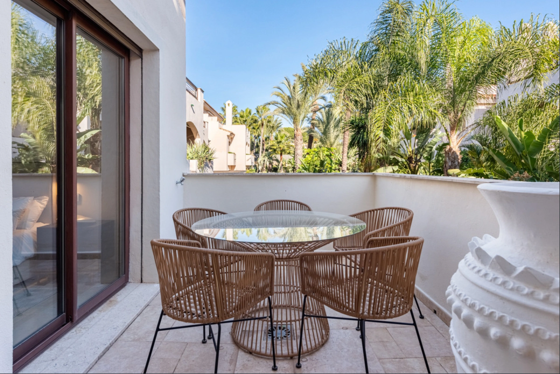 Apartment for sale in Nueva Andalucia, Marbella