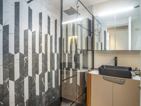 Beautifully Renovated Ground-Floor Apartment Near Puerto Banús