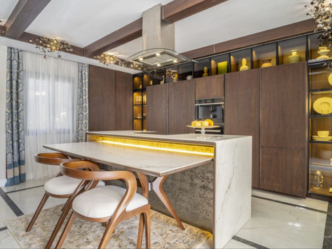 Beautifully Renovated Ground-Floor Apartment Near Puerto Banús