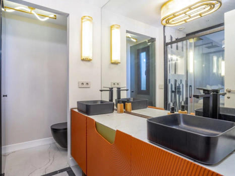 Beautifully Renovated Ground-Floor Apartment Near Puerto Banús