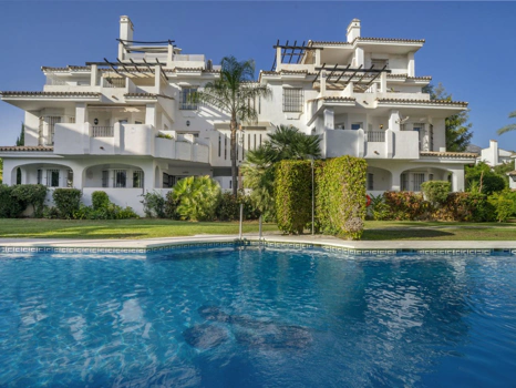 Beautifully Renovated Ground-Floor Apartment Near Puerto Banús