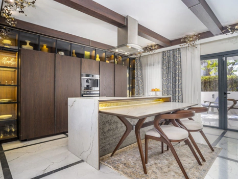 Beautifully Renovated Ground-Floor Apartment Near Puerto Banús