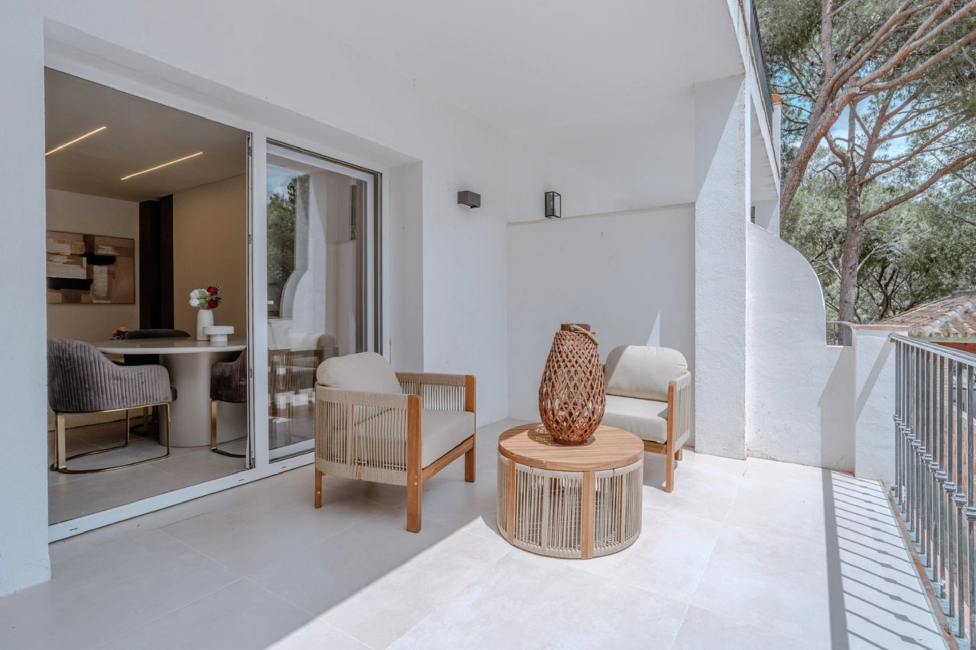 Apartment for sale in Nueva Andalucia, Marbella