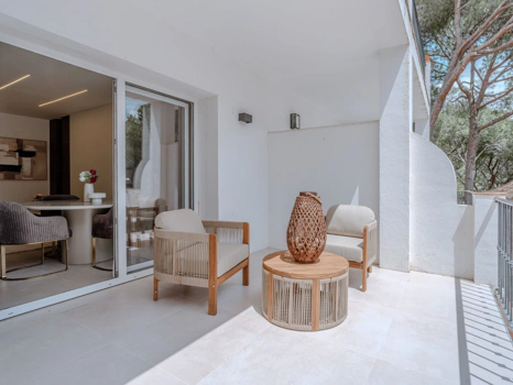 Elegant Renovated Apartment in Pinos de Aloha, Nueva Andalucía