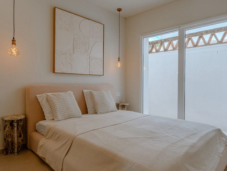 Elegant Renovated Apartment in Pinos de Aloha, Nueva Andalucía
