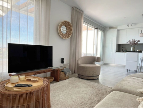 Modern Penthouse with Panoramic Sea Views in Oceana Views
