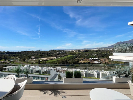 Modern Penthouse with Panoramic Sea Views in Oceana Views