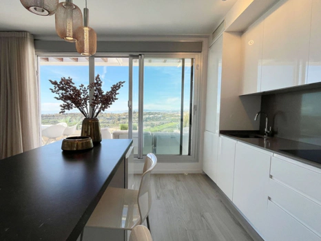 Modern Penthouse with Panoramic Sea Views in Oceana Views