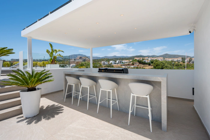 Luxury Contemporary Villa with Panoramic Sea Views in La Resina Golf