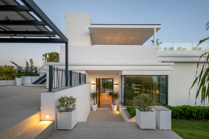 Luxury Contemporary Villa with Panoramic Sea Views in La Resina Golf