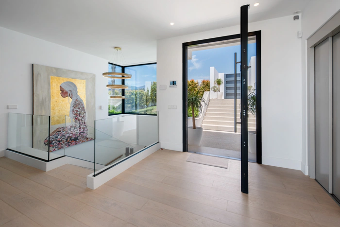 Luxury Contemporary Villa with Panoramic Sea Views in La Resina Golf