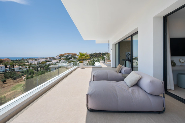 Luxury Contemporary Villa with Panoramic Sea Views in La Resina Golf