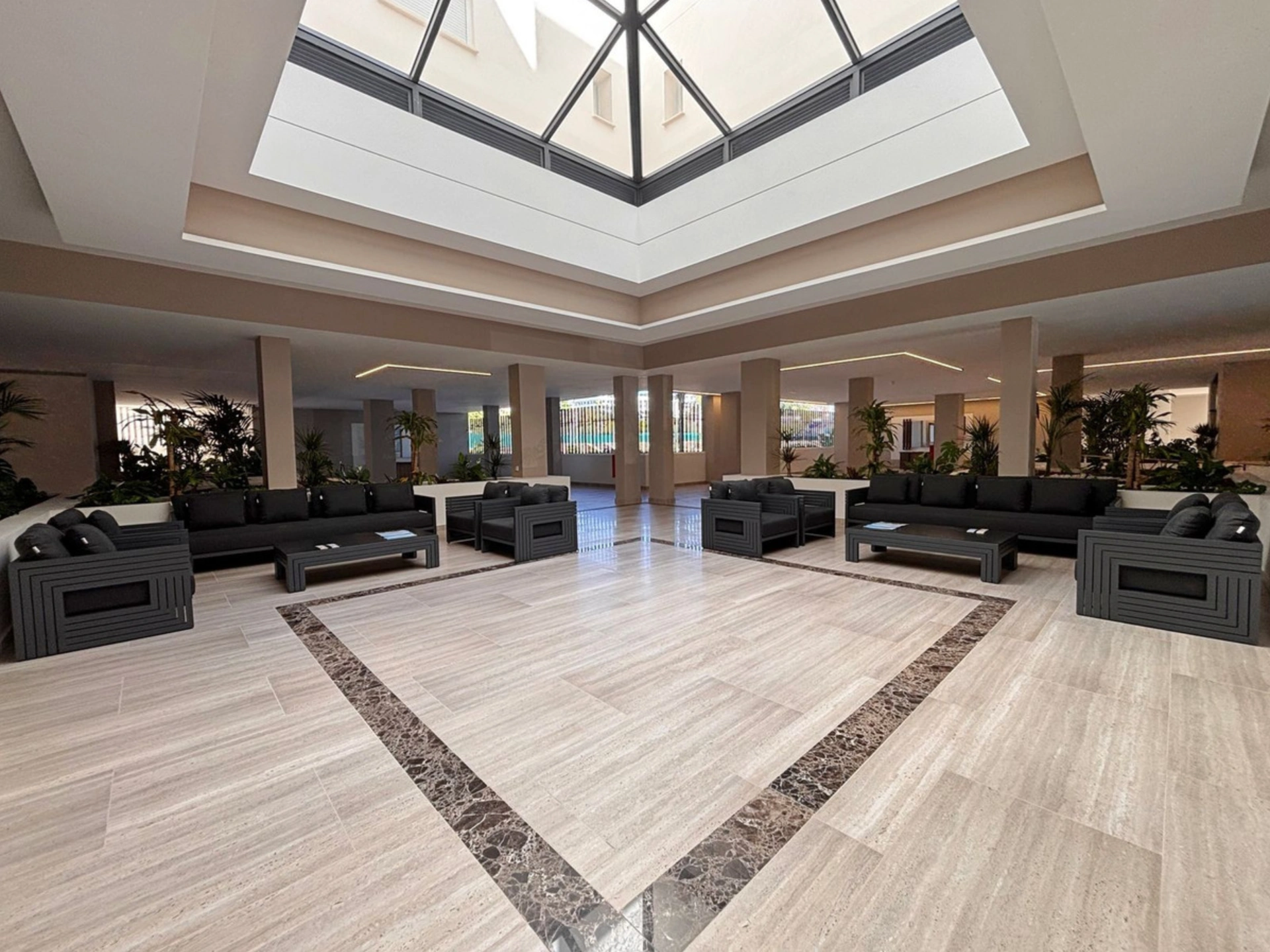 Apartment for sale in Nueva Andalucia, Marbella