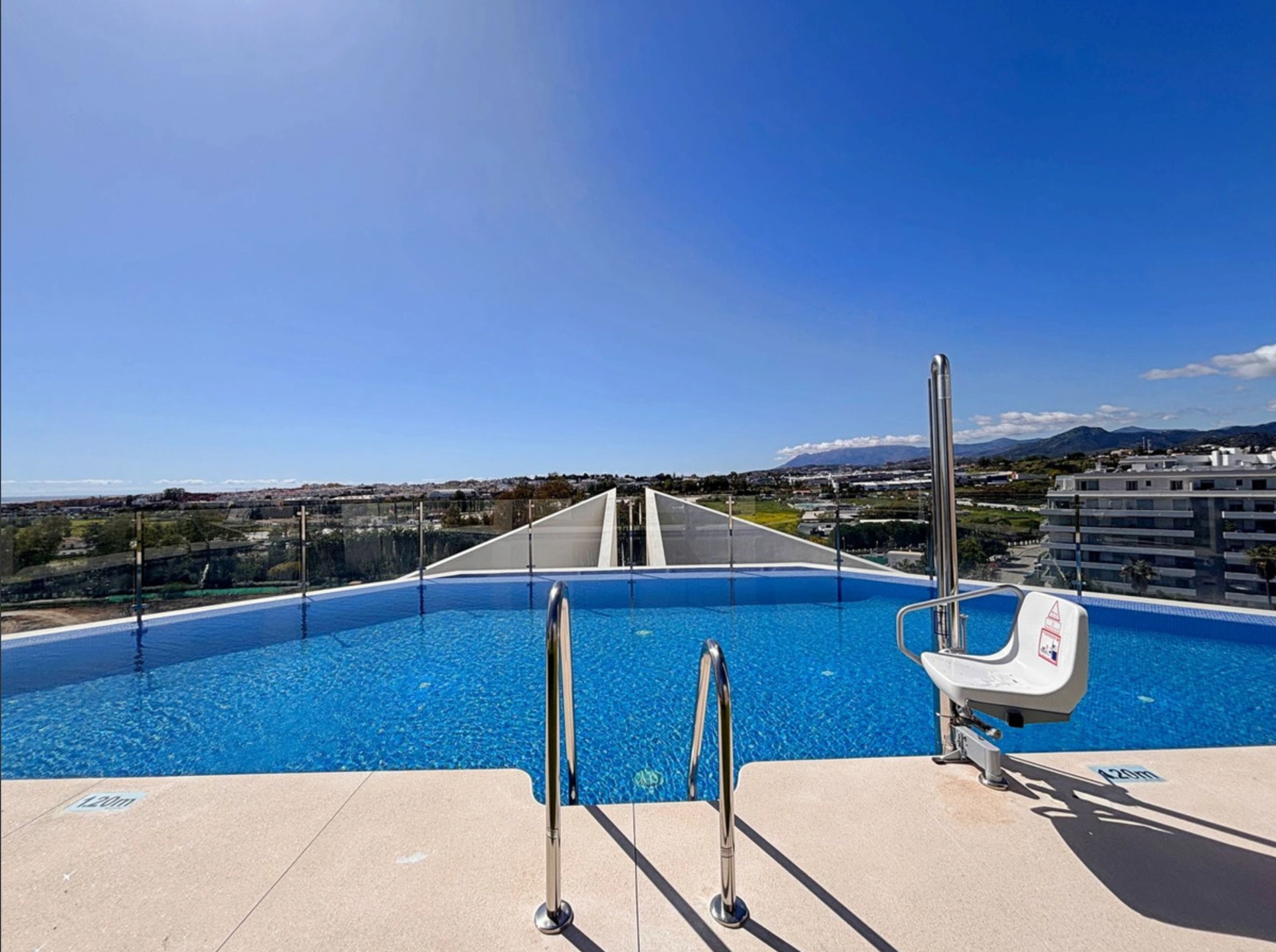 Apartment for sale in Nueva Andalucia, Marbella