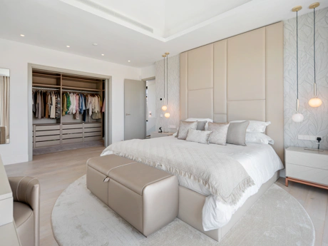 Luxury Contemporary Villa with Panoramic Sea Views in La Resina Golf
