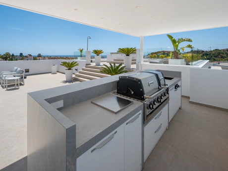 Luxury Contemporary Villa with Panoramic Sea Views in La Resina Golf