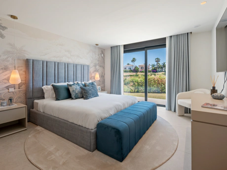 Luxury Contemporary Villa with Panoramic Sea Views in La Resina Golf