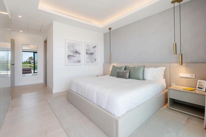 Luxury Contemporary Villa with Panoramic Sea Views in La Resina Golf
