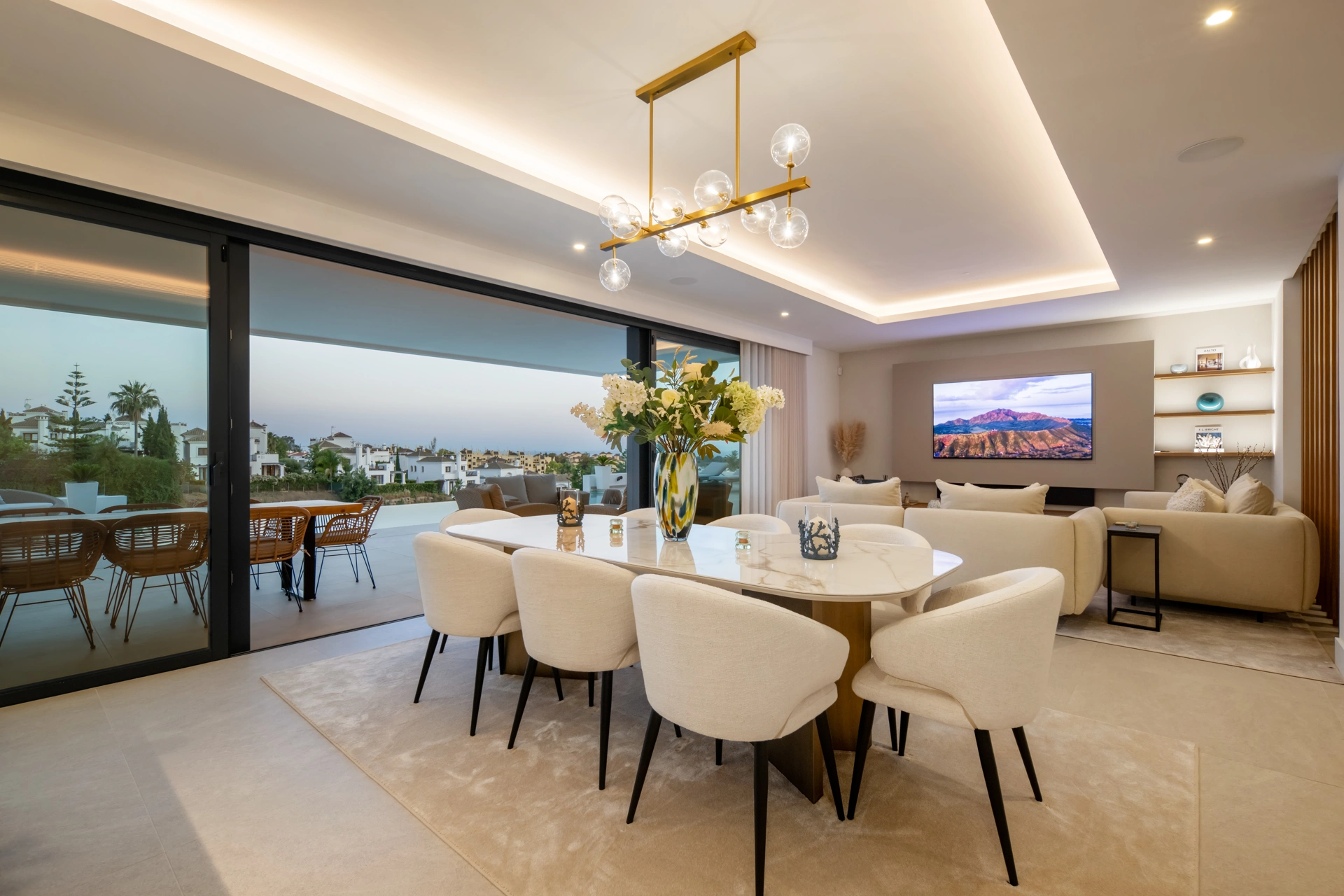 Villa en venta en La Resina Golf, Estepona Este