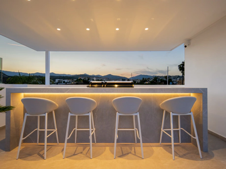 Luxury Contemporary Villa with Panoramic Sea Views in La Resina Golf