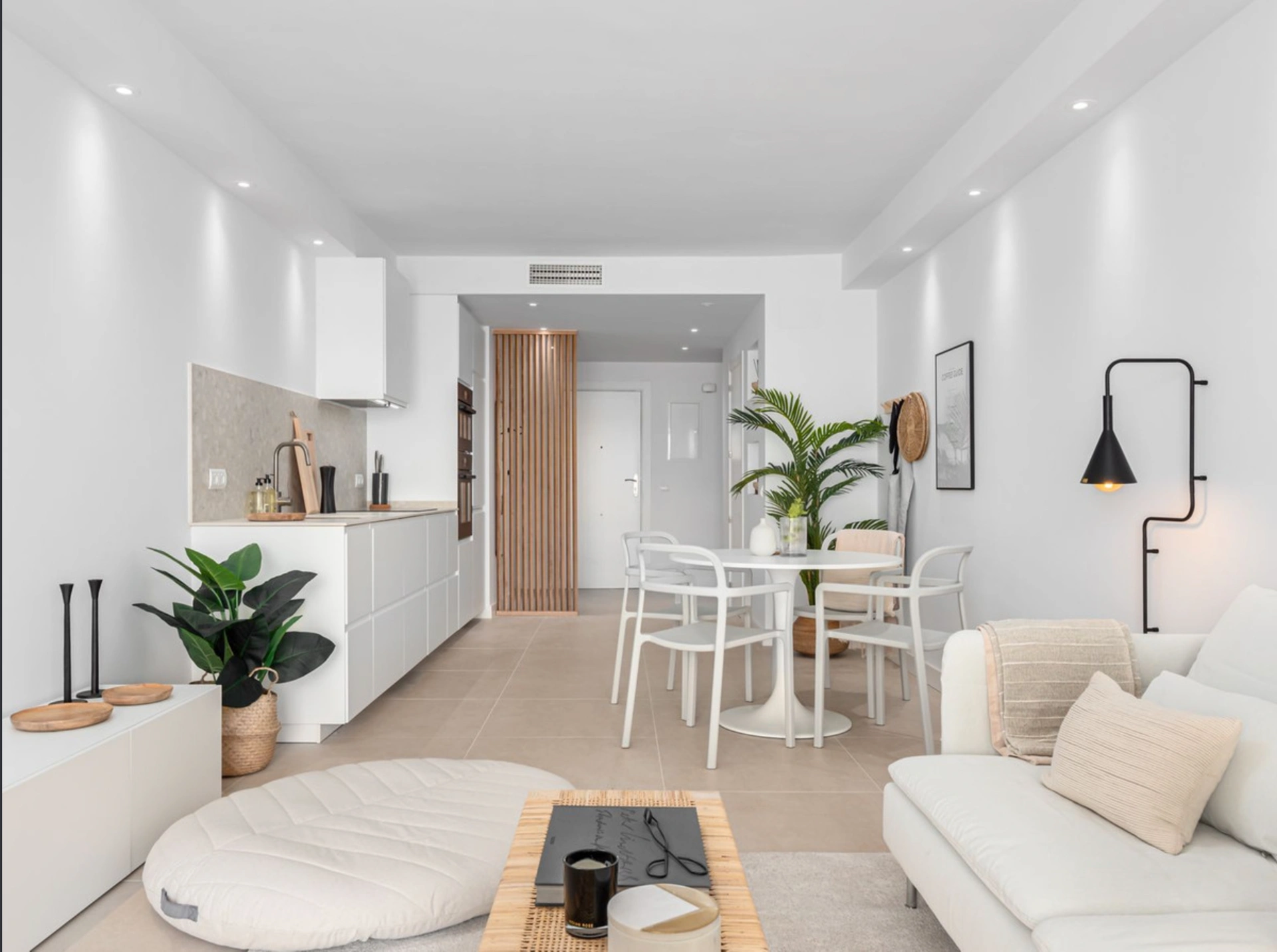 Apartment for sale in Nueva Andalucia, Marbella
