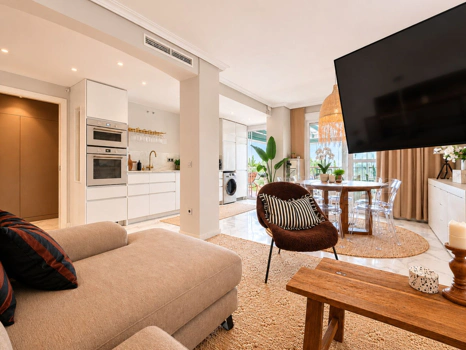 Beautifully Renovated 2-Bedroom Apartment with Large Sunny Terrace in Lorcrimar