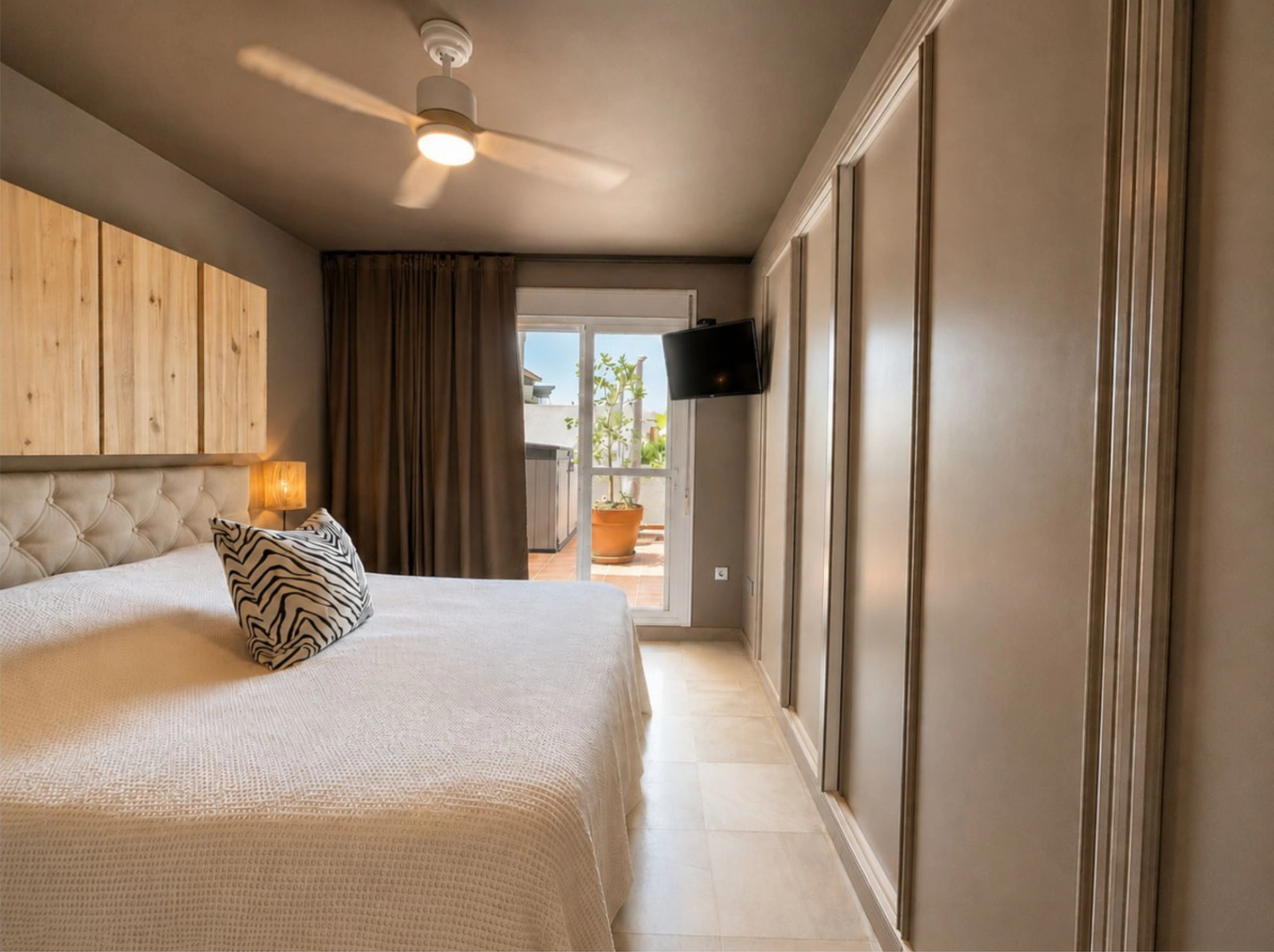 Penthouse for sale in Nueva Andalucia, Marbella