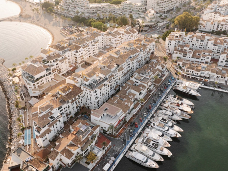 Prestige Living and Investment Opportunity in the Heart of Puerto Banús