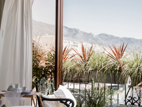 Prestige Living and Investment Opportunity in the Heart of Puerto Banús