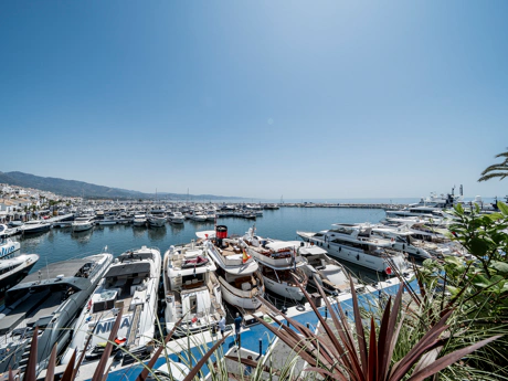 Prestige Living and Investment Opportunity in the Heart of Puerto Banús