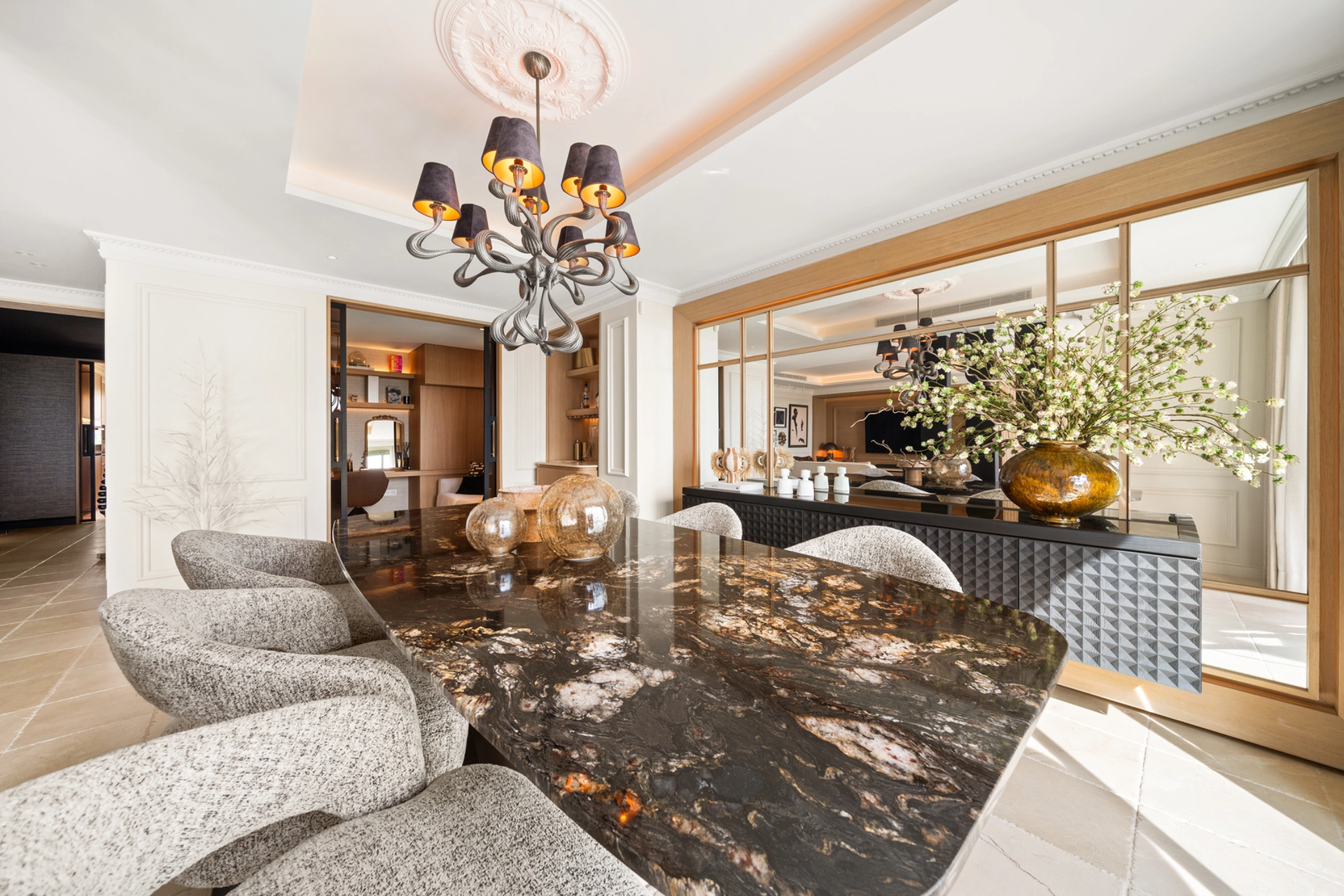 Penthouse for sale in Los Flamingos, Benahavis