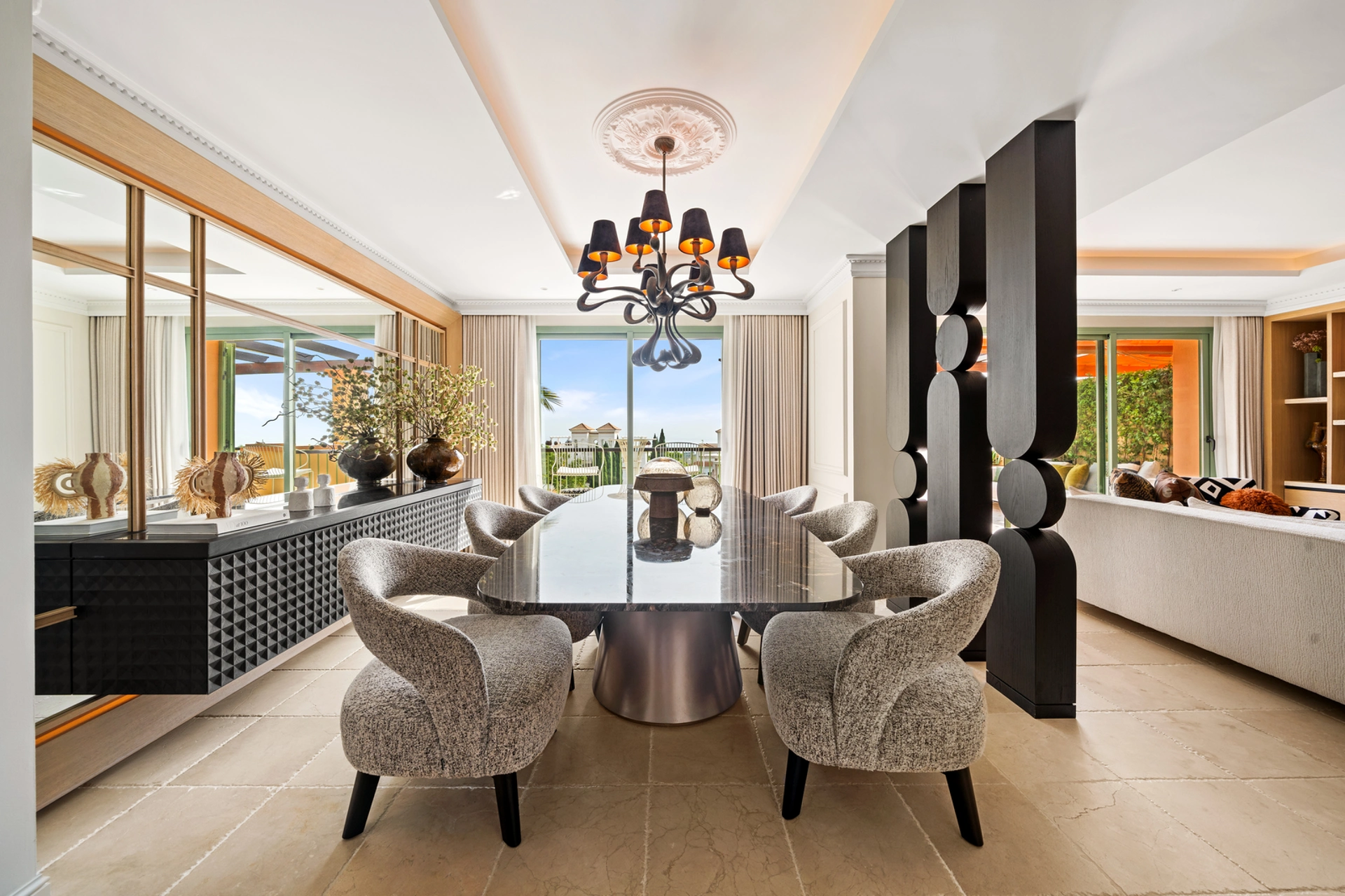 Penthouse for sale in Los Flamingos, Benahavis