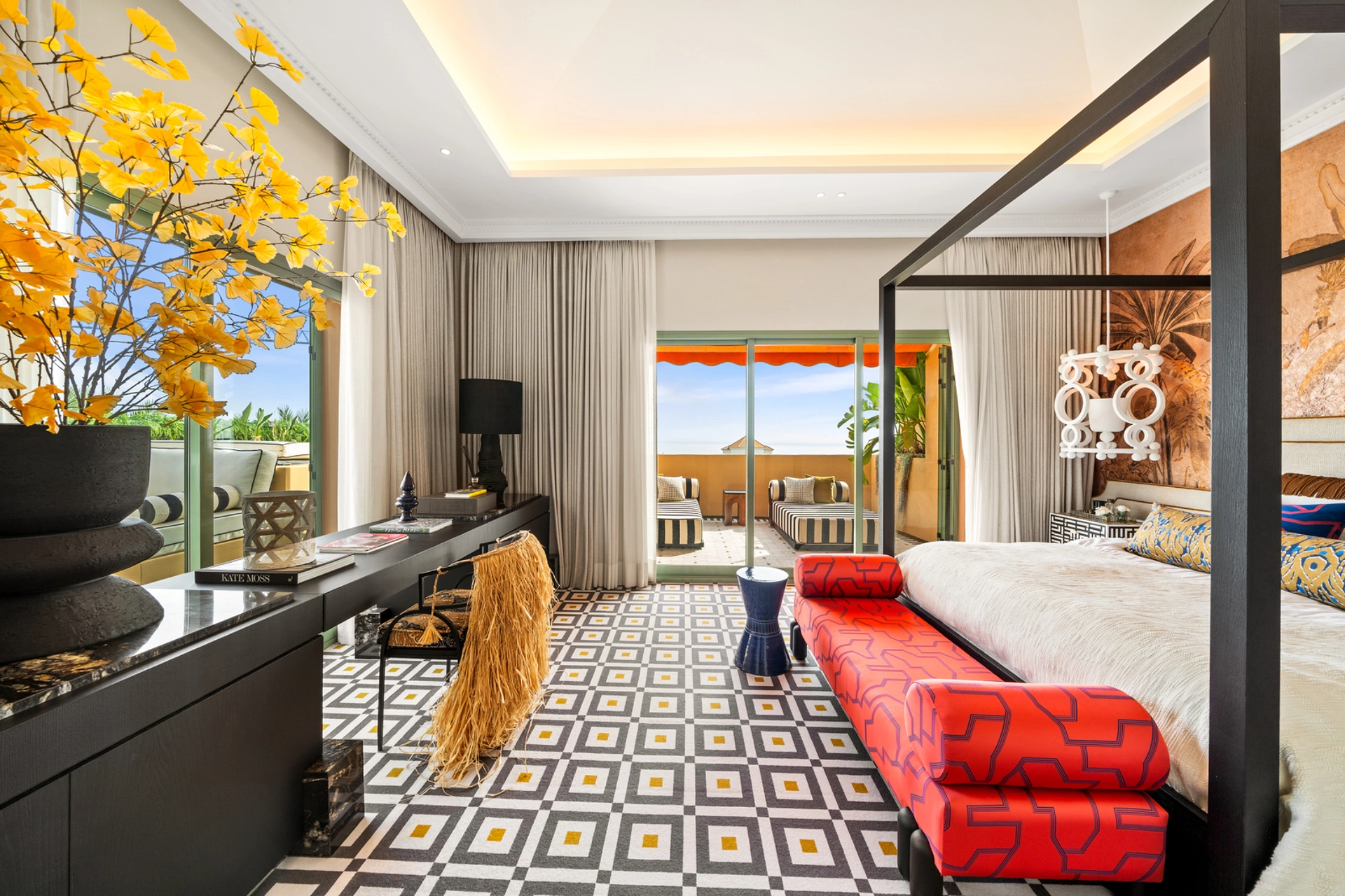 Penthouse for sale in Los Flamingos, Benahavis