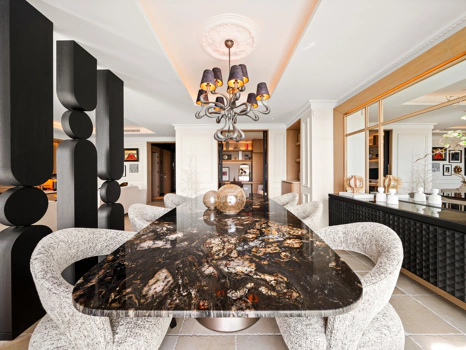 Luxury three-Bedroom Penthouse with expansive Sea Views in Four Seasons