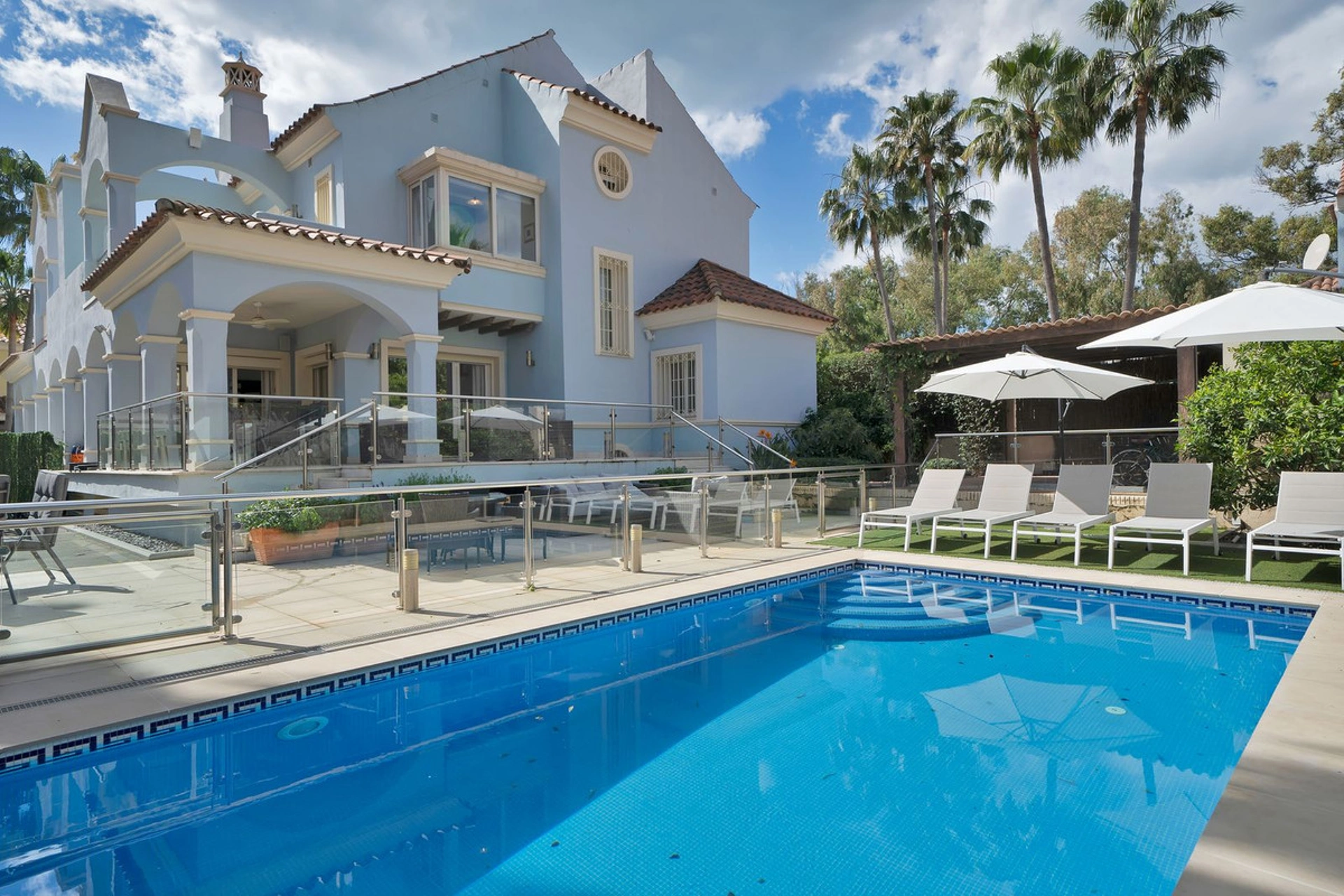 Villa en venta en Marbella - Puerto Banus