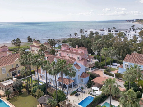 Villa for sale in Marbella - Puerto Banus