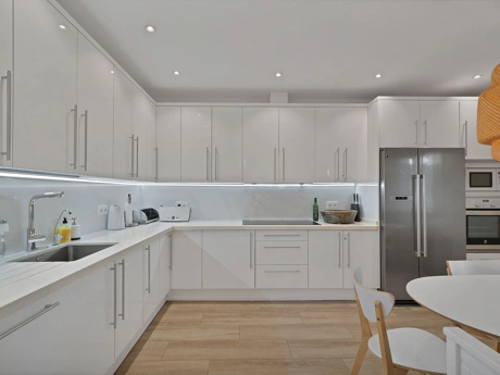 Villa for sale in Marbella - Puerto Banus